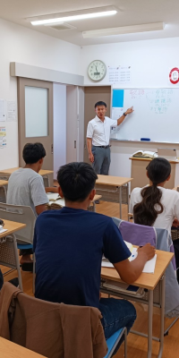 夏休み中も日本語の勉強をがんばっています！！